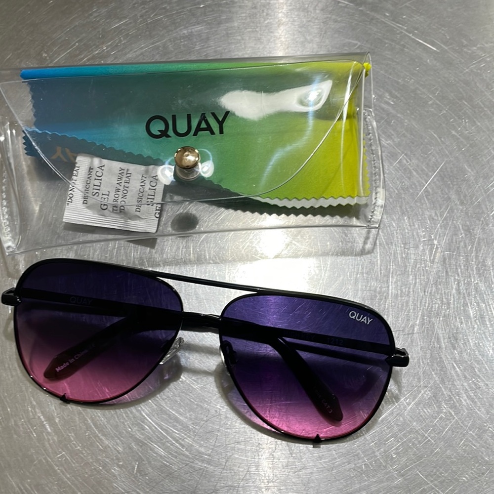 4 Quay sunglasses